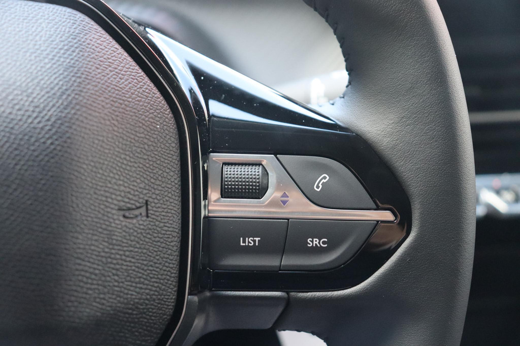 Peugeot 208 (KDP37V) met abonnement