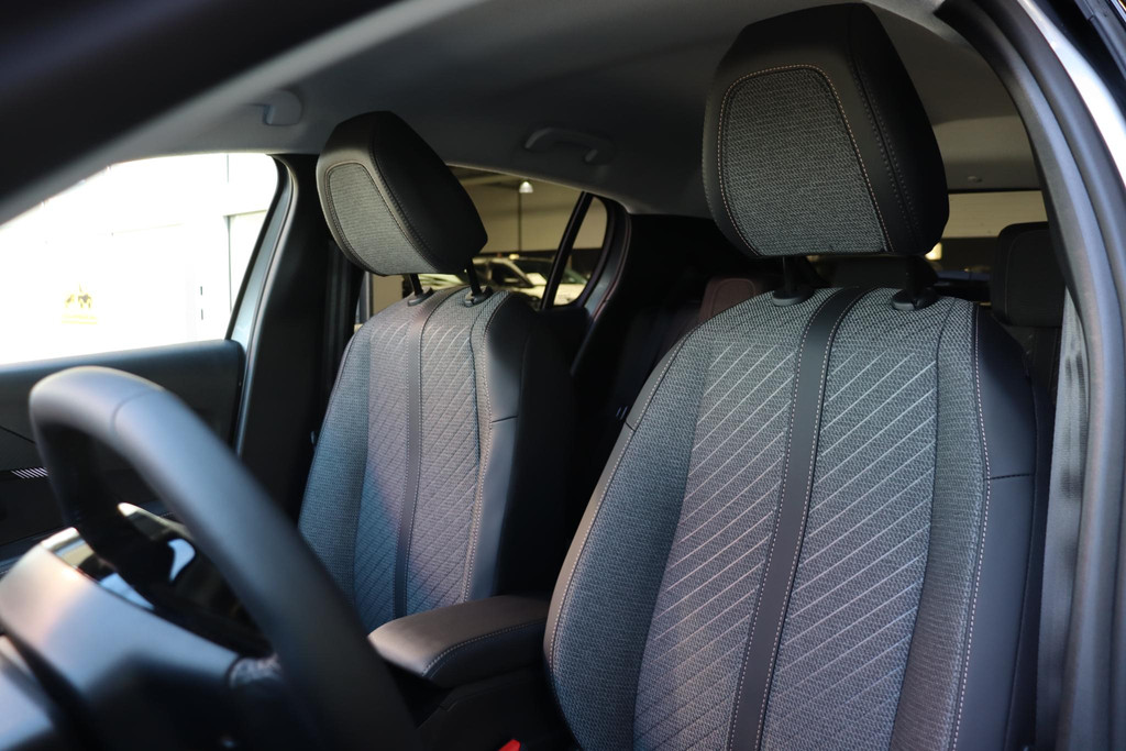 Peugeot 208 (KDP37V) met abonnement