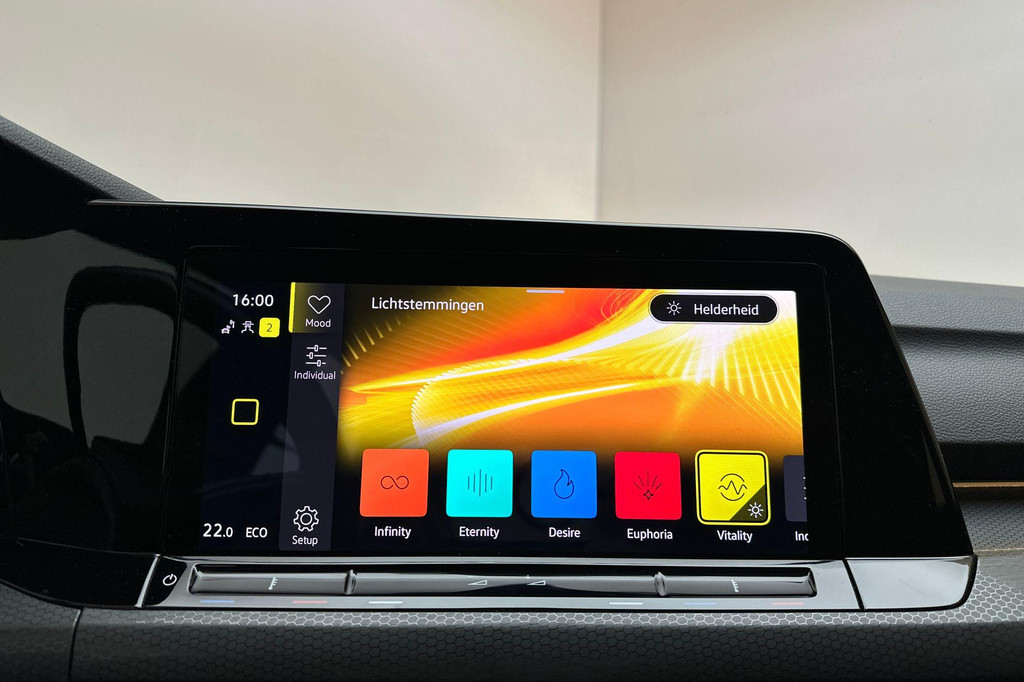 Volkswagen Golf GTE (R823LR) met abonnement