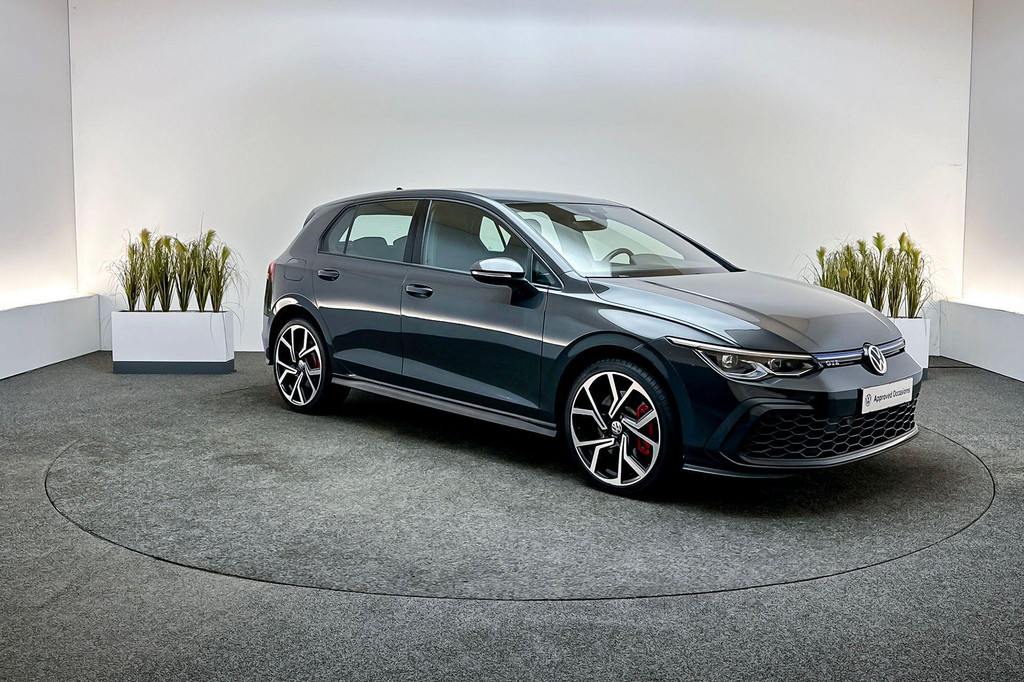 Volkswagen Golf GTE (R823LR) met abonnement