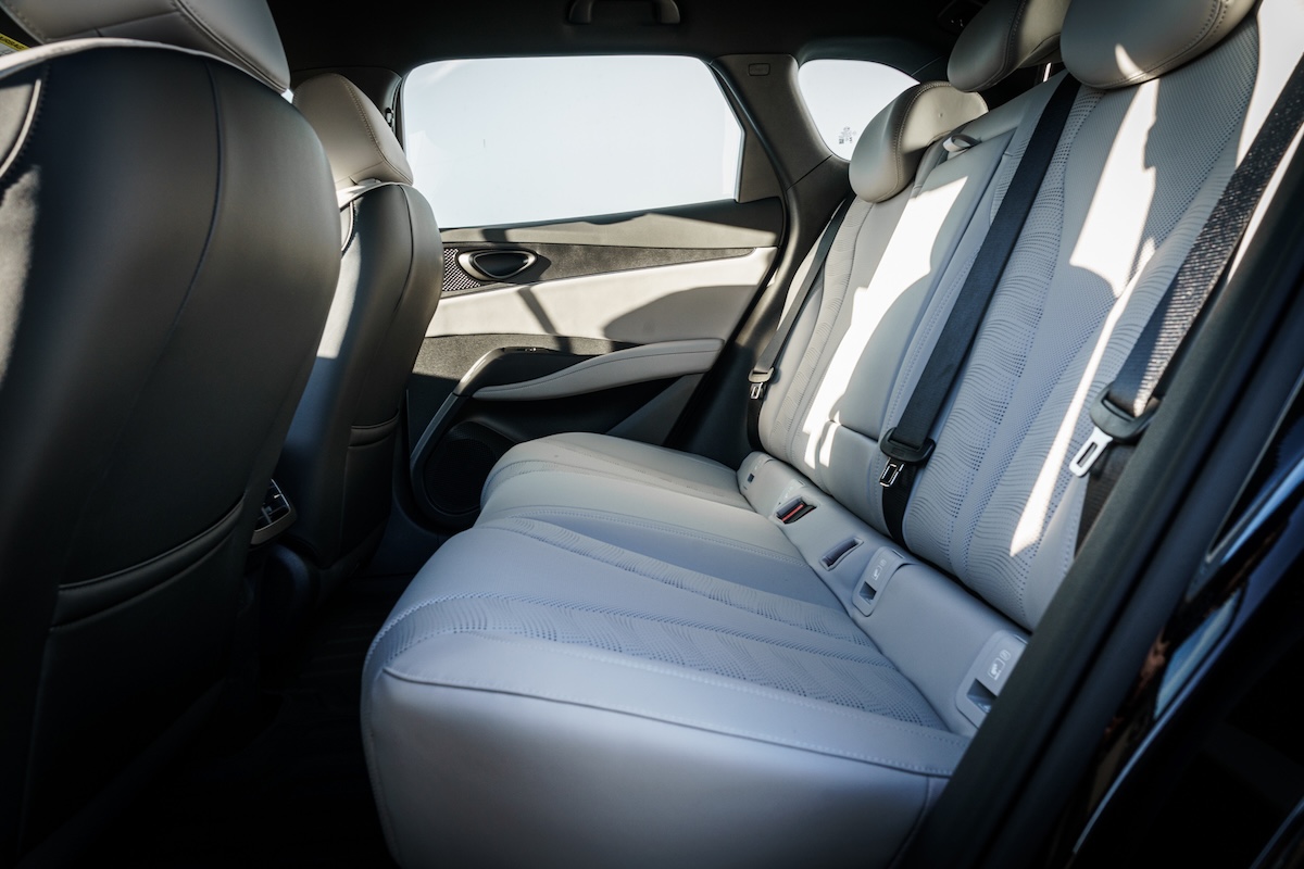 BYD SEAL 6 DM-I TOURING (JZG73Z) met abonnement