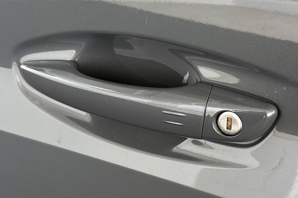 Peugeot 208 (HHB25H) met abonnement