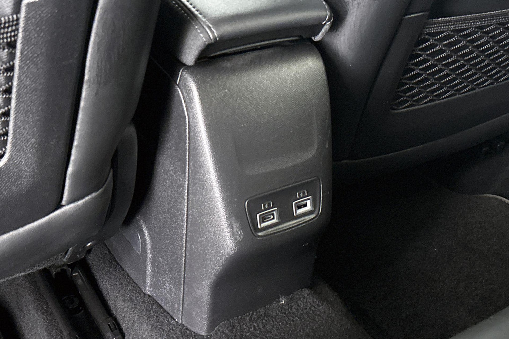 Peugeot 208 (HHB25H) met abonnement