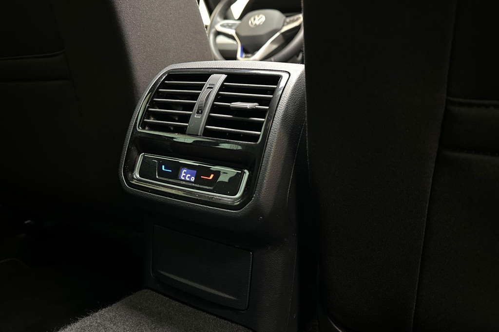 Volkswagen Passat (KDD69B) met abonnement