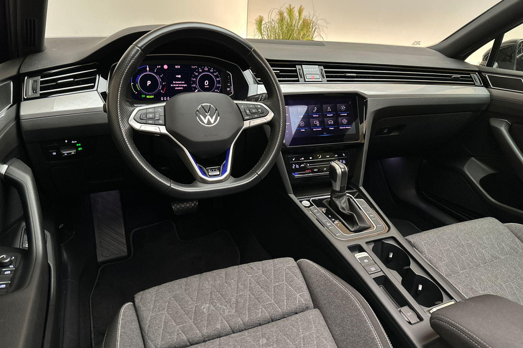 Volkswagen Passat (KDD69B) met abonnement