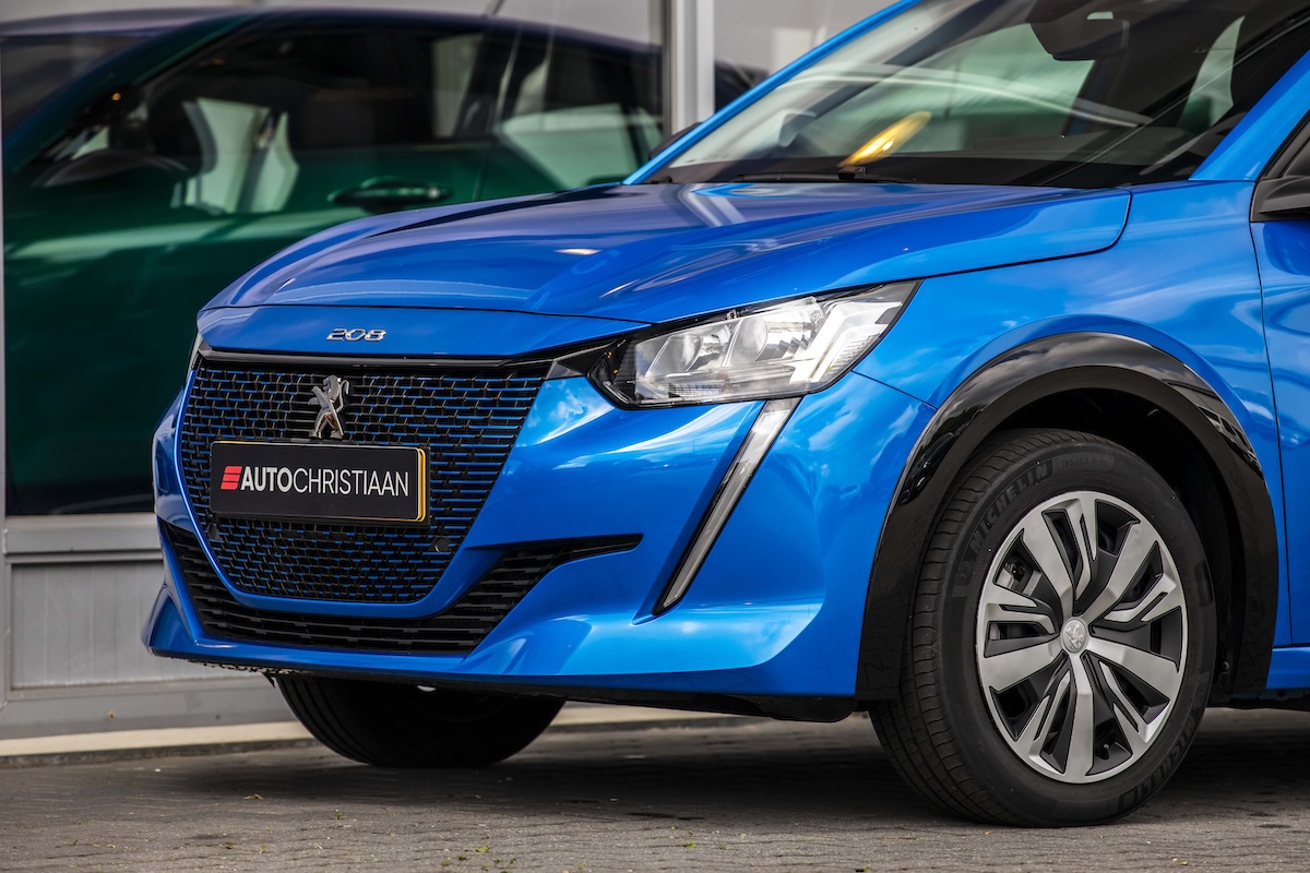 Peugeot e-208 (SHORTLEASE-E-208) met abonnement