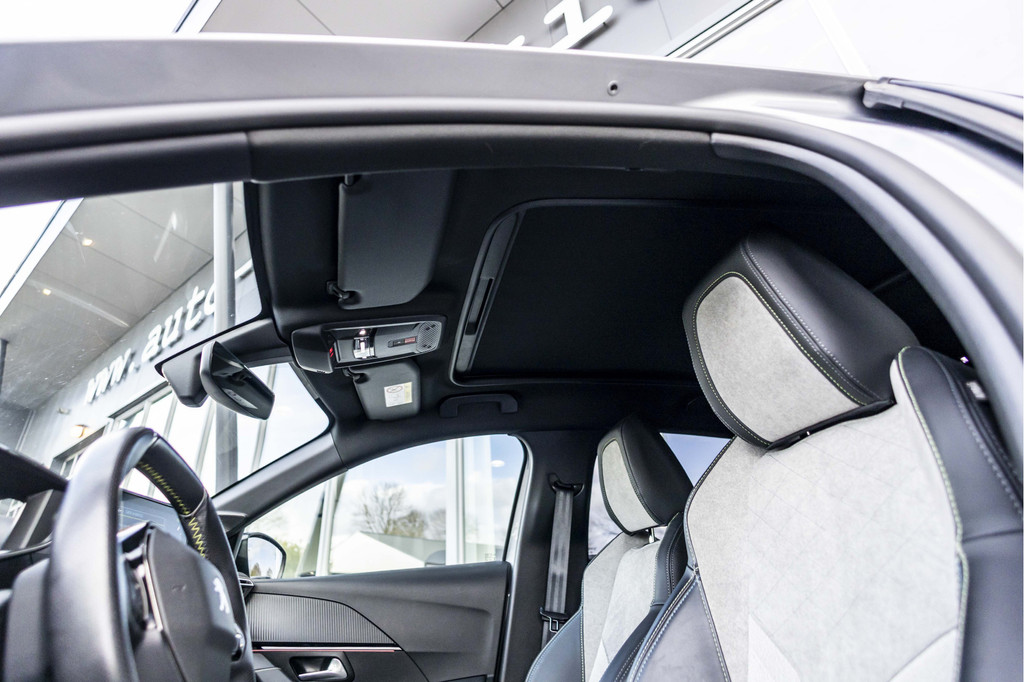 Peugeot e-208 (J360NN) met abonnement