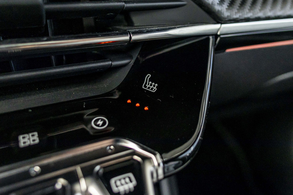 Peugeot e-208 (J360NN) met abonnement