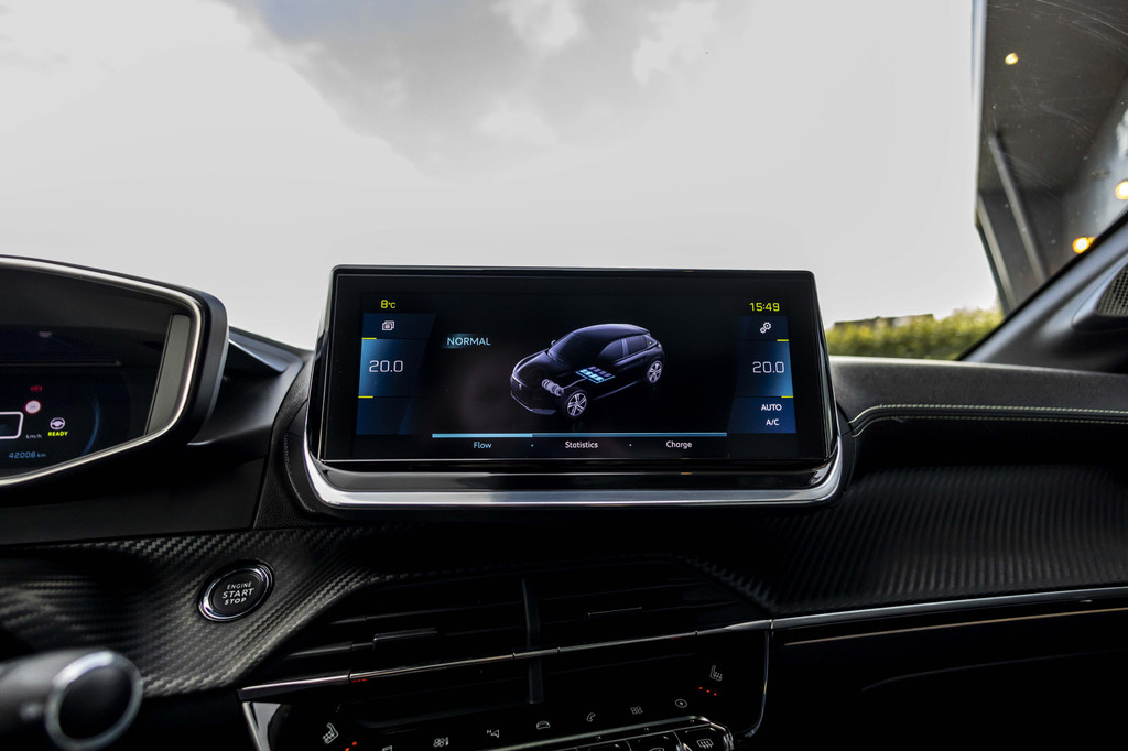 Peugeot e-208 (J360NN) met abonnement