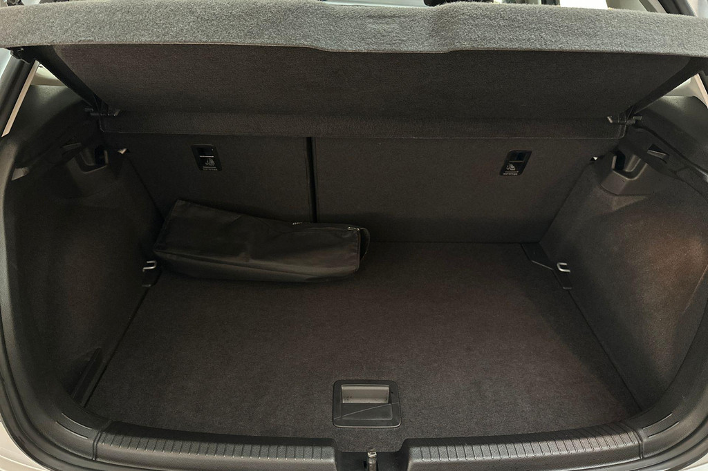 Volkswagen Polo (Z691DS) met abonnement