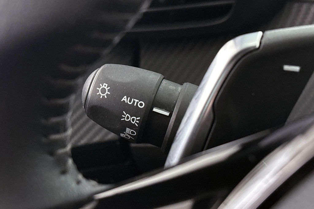 Peugeot 2008 (N914TX) met abonnement