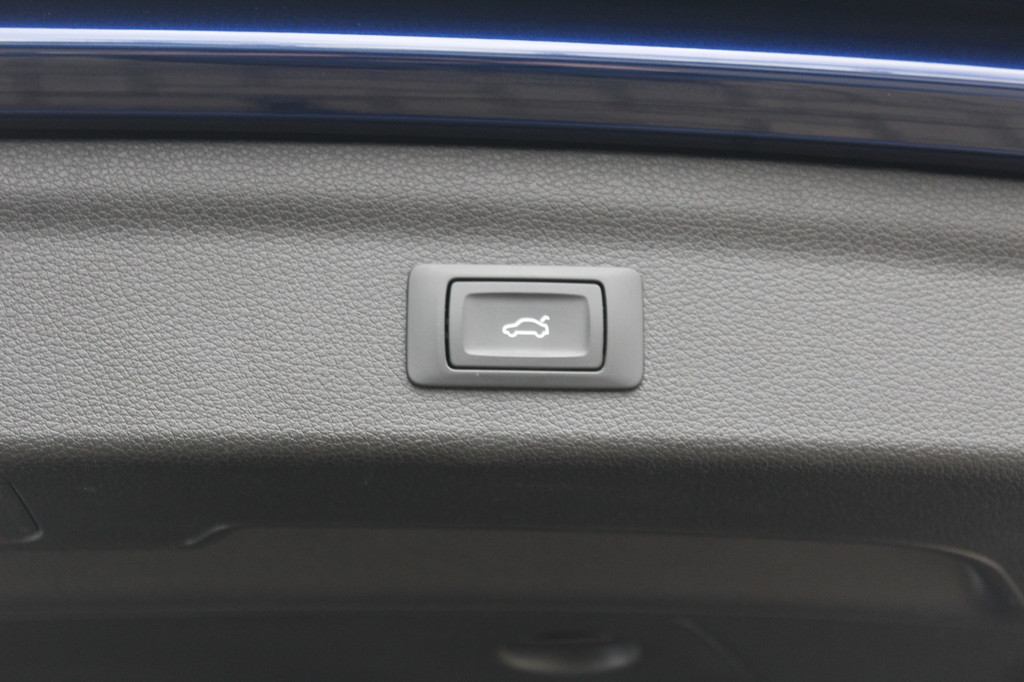 Audi Q3 (JKL17F) met abonnement