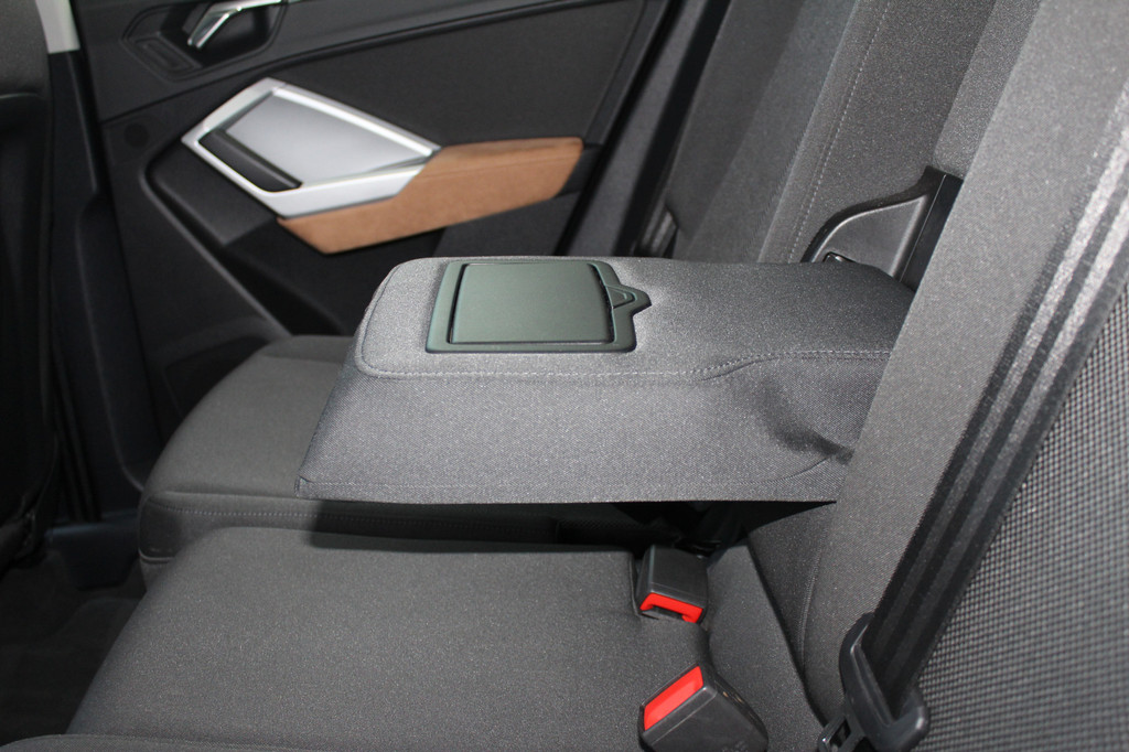 Audi Q3 (JKL17F) met abonnement