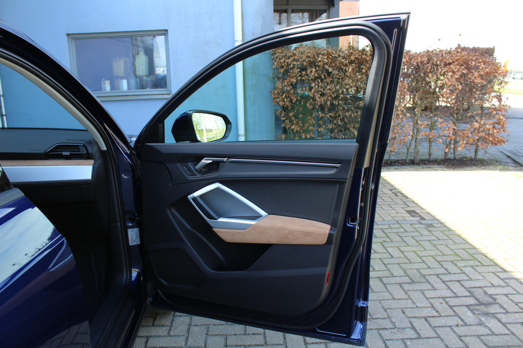 Audi Q3 (JKL17F) met abonnement