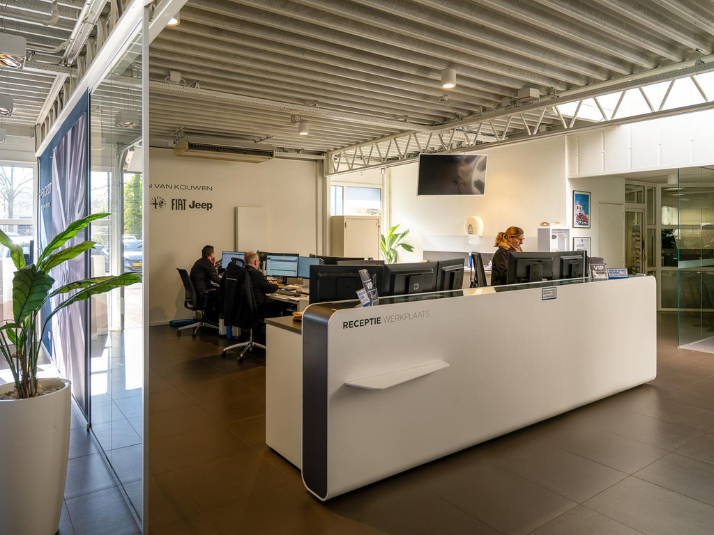 Peugeot 208 (P296BB) met abonnement