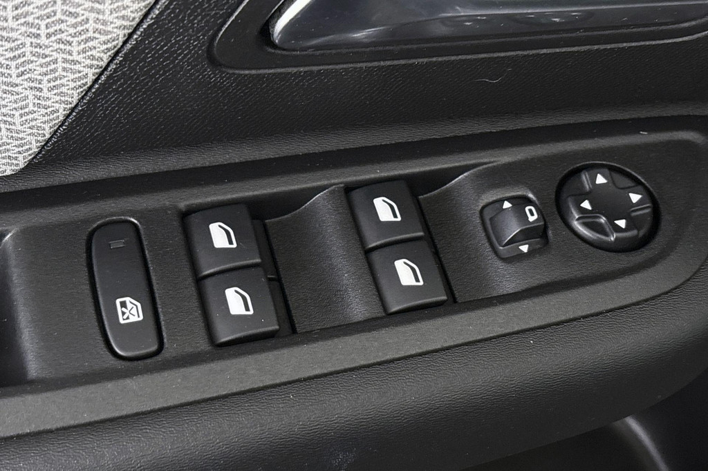 Citroën Ë-C4 (Z341RJ) met abonnement