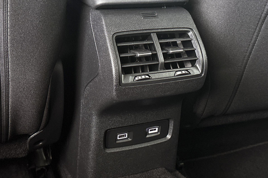 Citroën Ë-C4 (Z341RJ) met abonnement