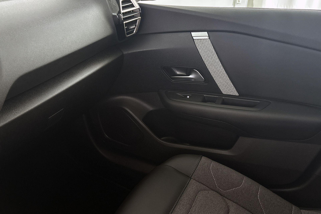 Citroën Ë-C4 (Z341RJ) met abonnement