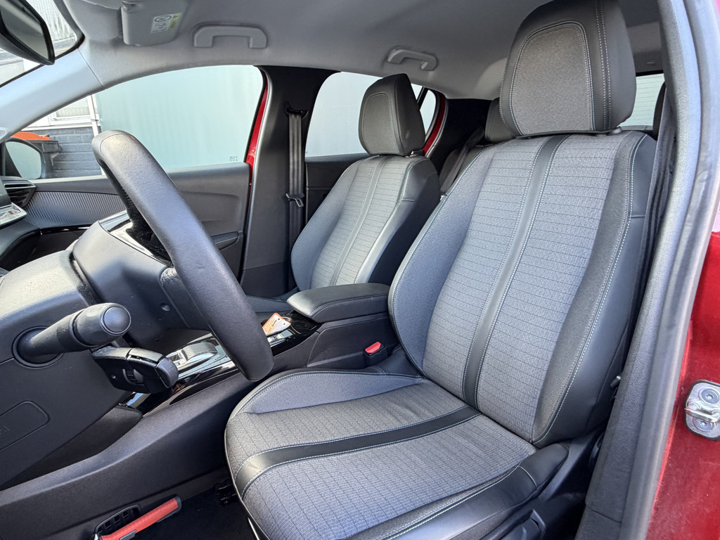 Peugeot e-208 (S883LZ) met abonnement