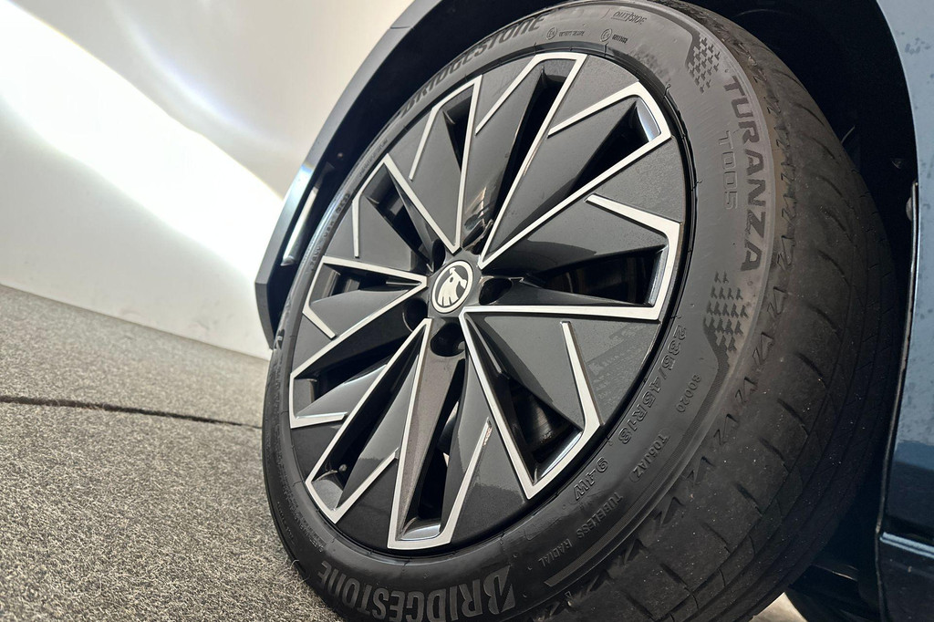 ŠKODA Superb (KDH16F) met abonnement