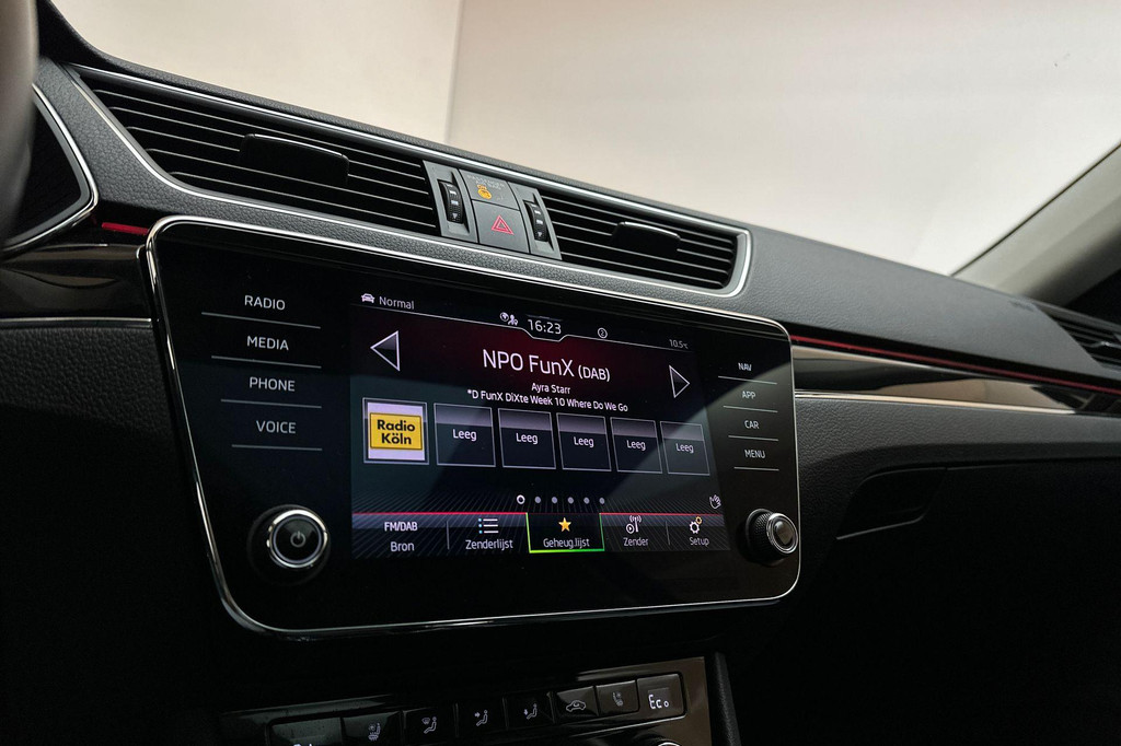 ŠKODA Superb (KDH16F) met abonnement