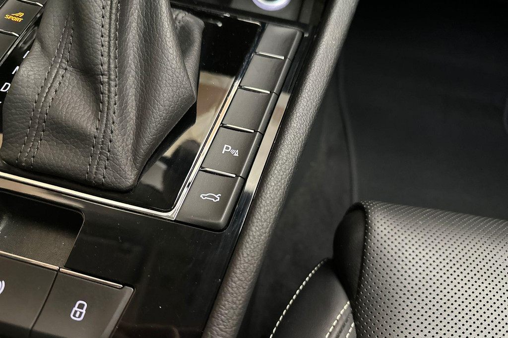 ŠKODA Superb (KDH16F) met abonnement