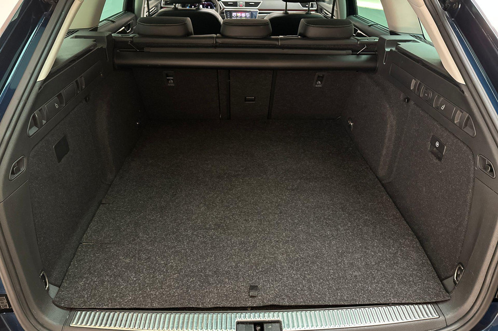 ŠKODA Superb (KDH16F) met abonnement