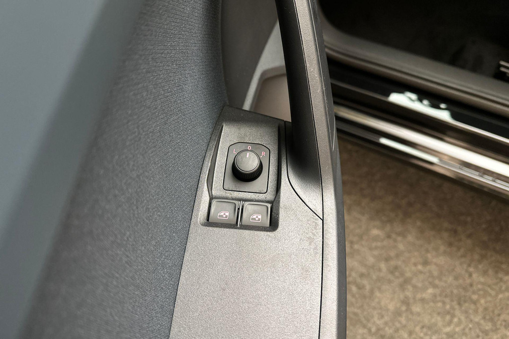 Seat Ibiza (JZT96J) met abonnement