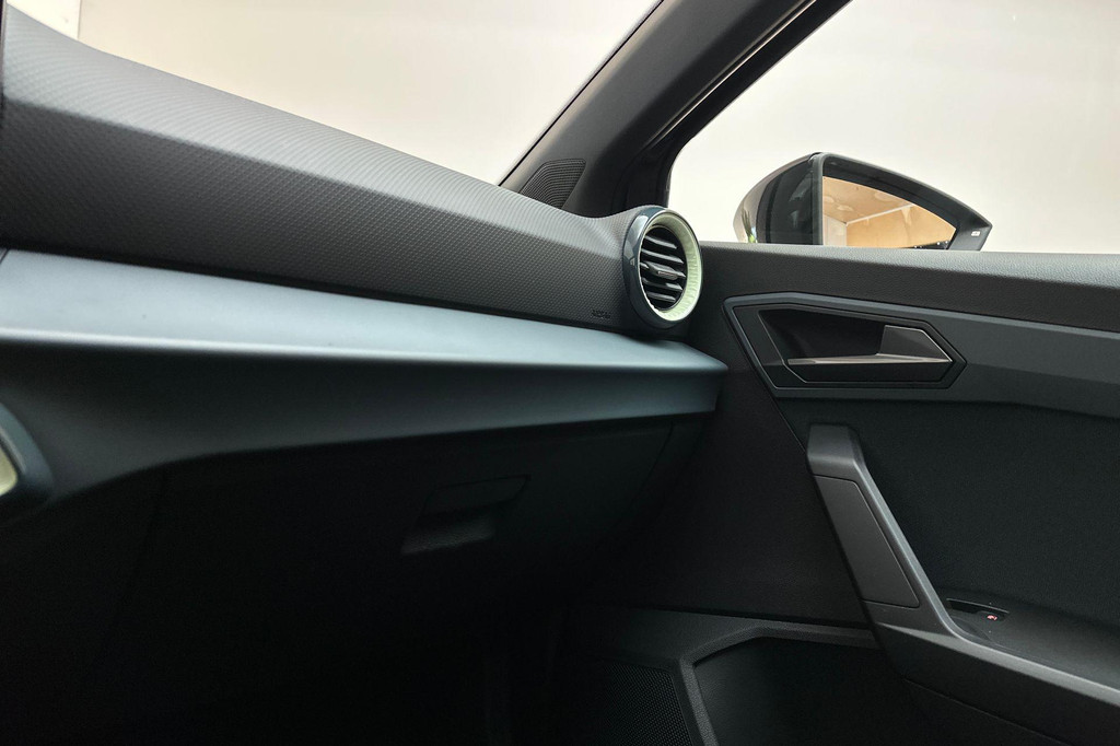 Seat Ibiza (JZT96J) met abonnement