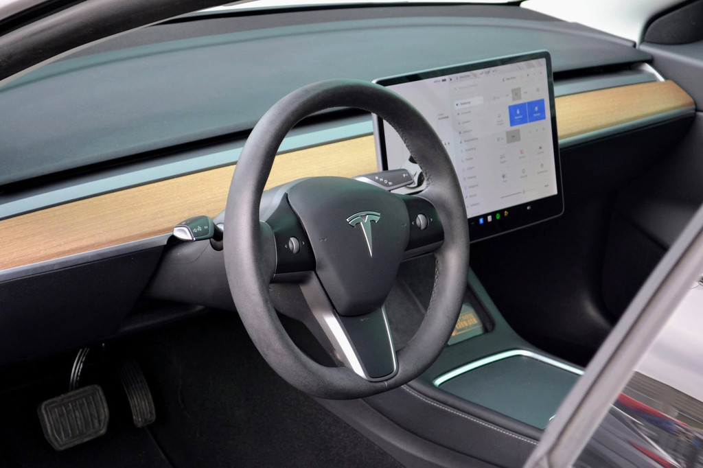 Tesla Model 3 AWD (K928FS) met abonnement