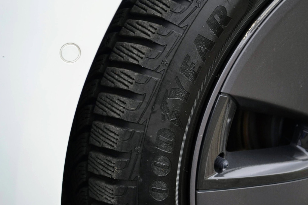 Tesla Model 3 AWD (K928FS) met abonnement