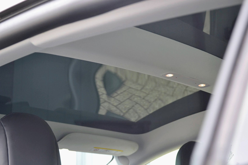 Tesla Model 3 AWD (K928FS) met abonnement