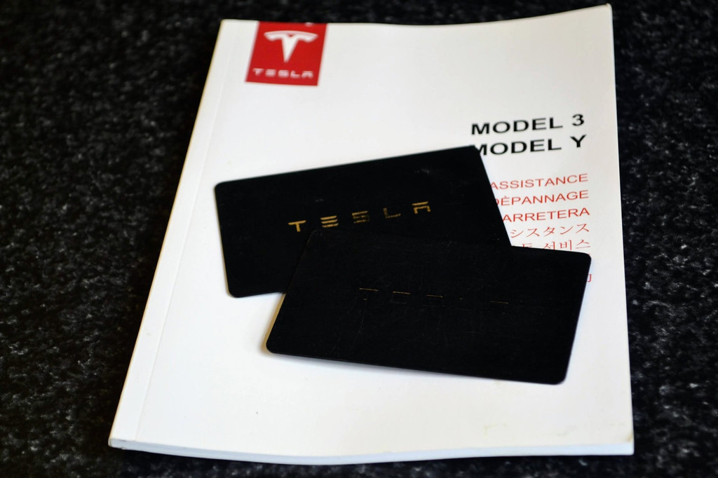 Tesla Model 3 AWD (K928FS) met abonnement