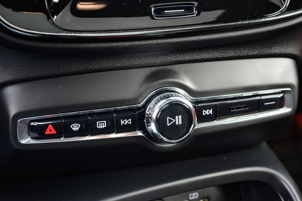 Volvo XC40 (K808FP) met abonnement