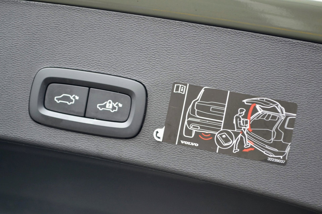 Volvo XC40 (K808FP) met abonnement