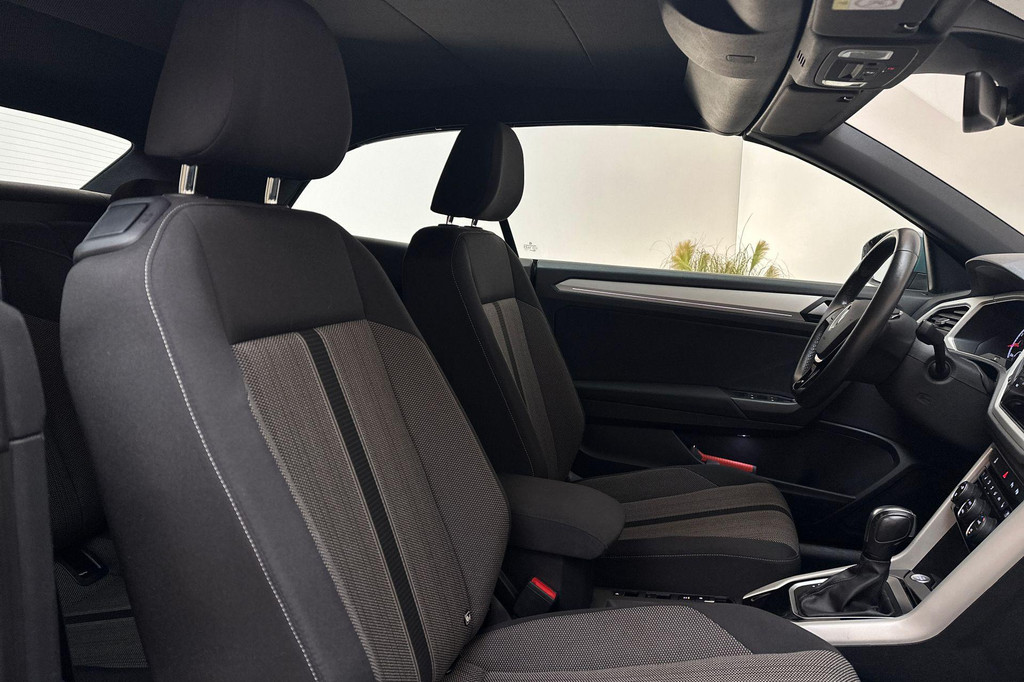 Volkswagen T-Roc Cabrio (J307XB) met abonnement
