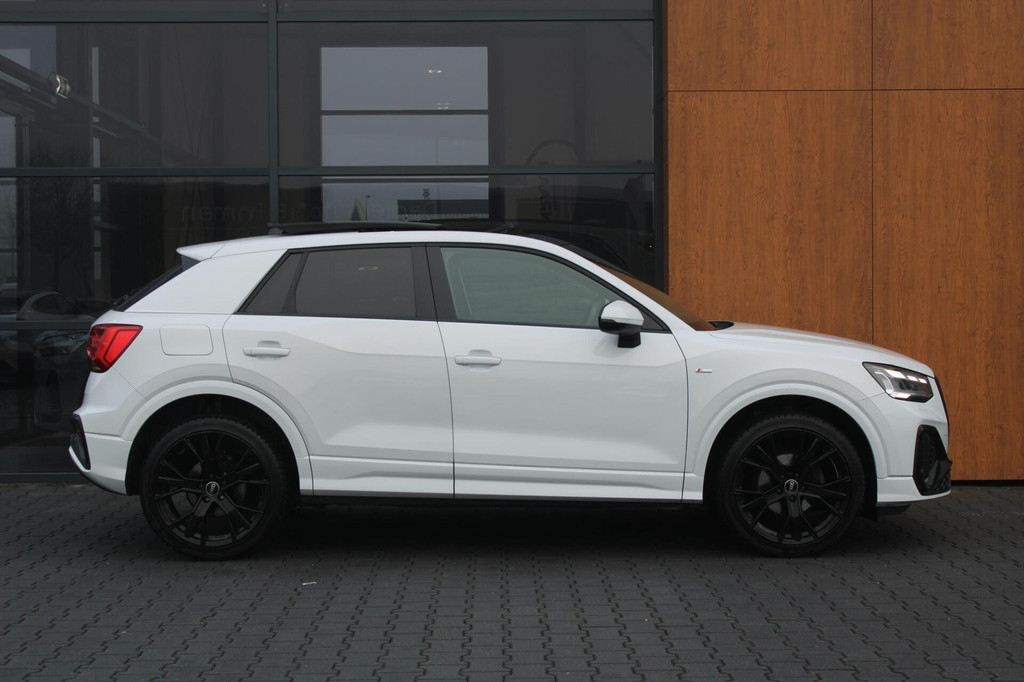 Audi Q2 (L067KP) met abonnement