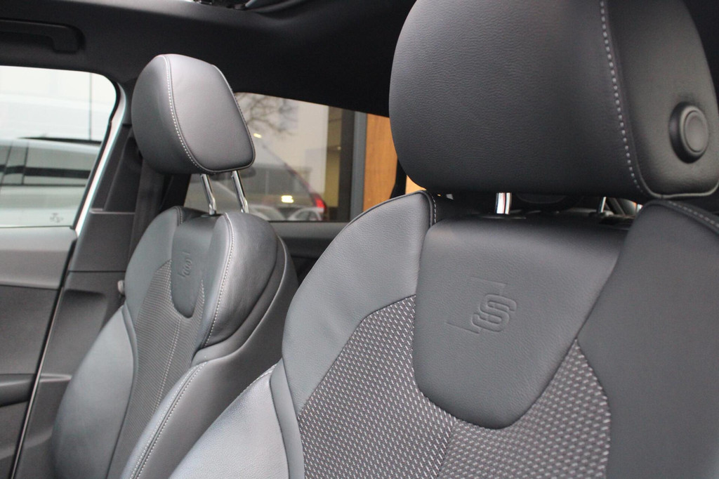 Audi Q2 (L067KP) met abonnement