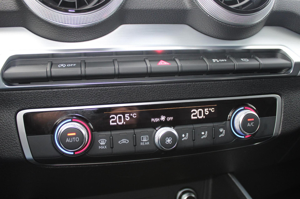 Audi Q2 (L067KP) met abonnement