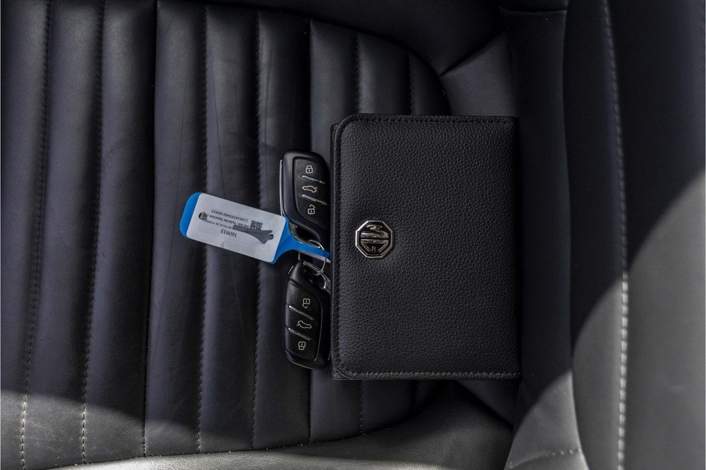 MG EHS (KBT52P) met abonnement