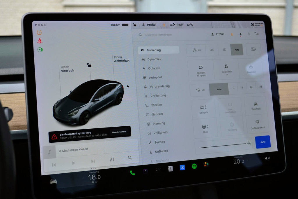 Tesla Model 3 AWD (K959KN) met abonnement