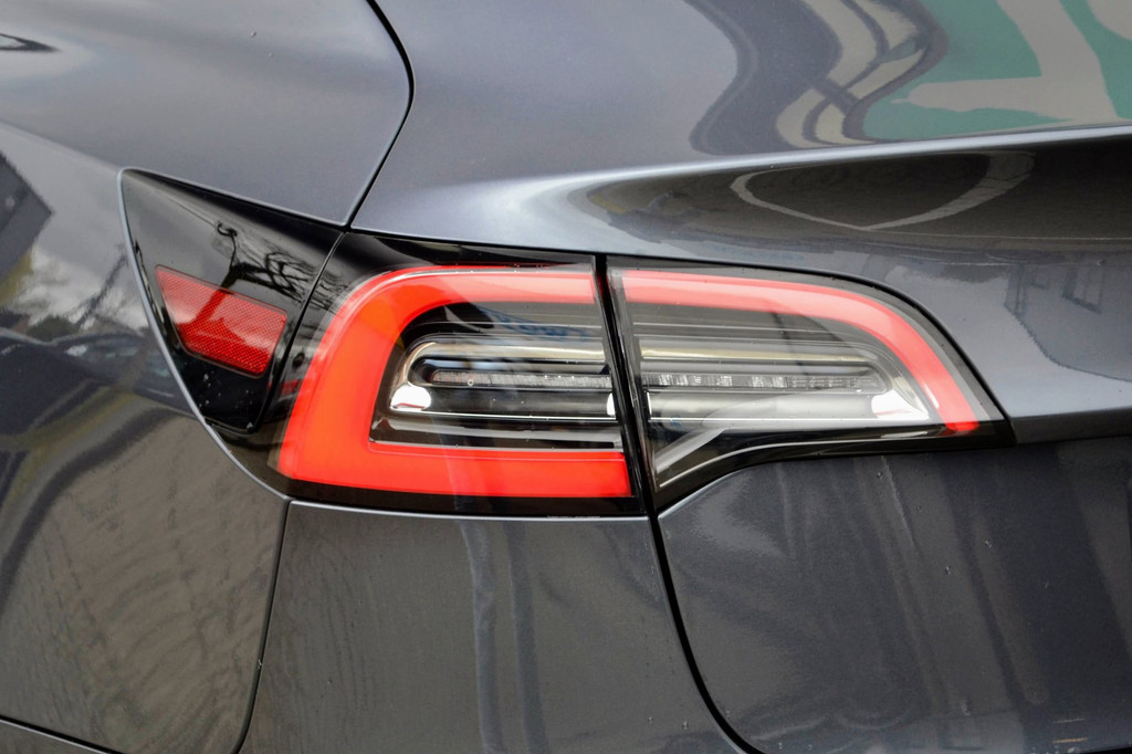 Tesla Model 3 AWD (K959KN) met abonnement