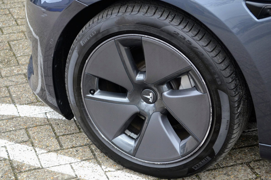 Tesla Model 3 AWD (K959KN) met abonnement