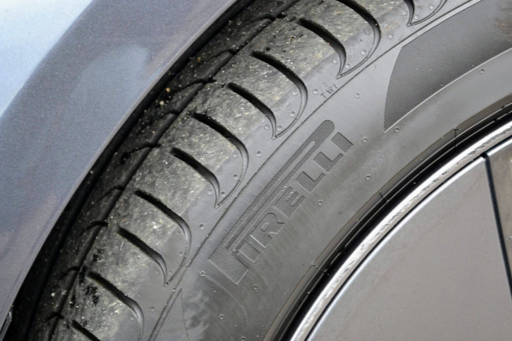 Tesla Model 3 AWD (K959KN) met abonnement