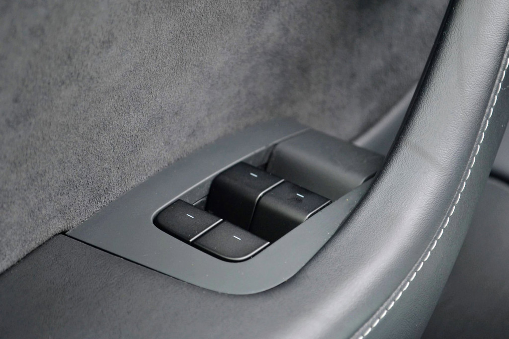 Tesla Model 3 AWD (K959KN) met abonnement