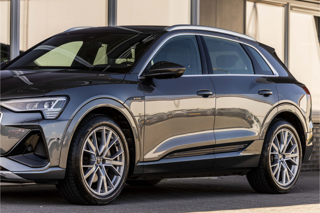 Audi e-tron (P815GD) met abonnement
