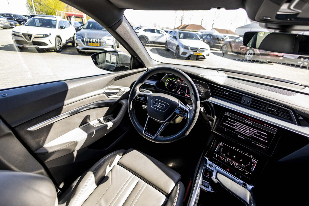 Audi e-tron (P815GD) met abonnement