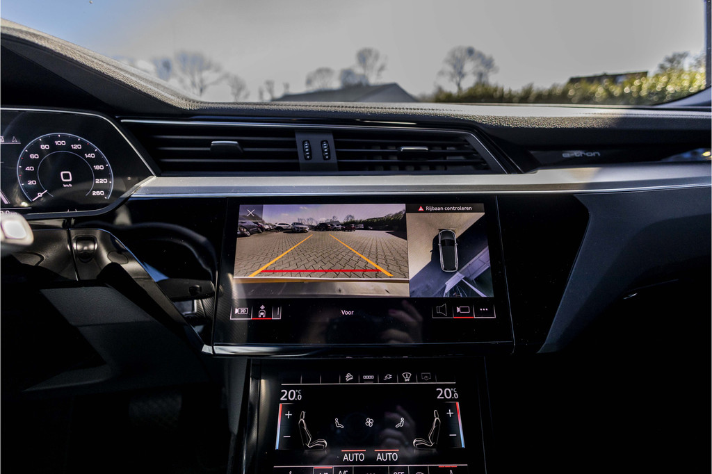 Audi e-tron (P815GD) met abonnement