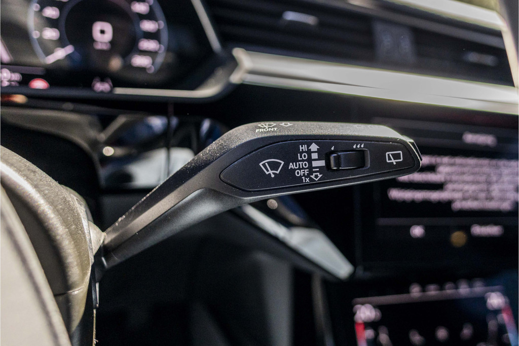 Audi e-tron (P815GD) met abonnement