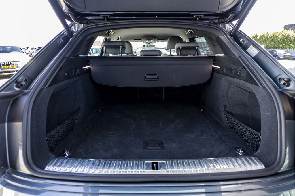 Audi e-tron (P815GD) met abonnement